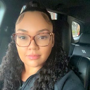 Meet your Posher, Lala